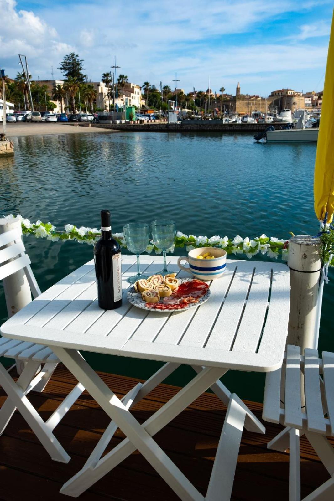Houseboat Sardinia Hotel Alghero Buitenkant foto